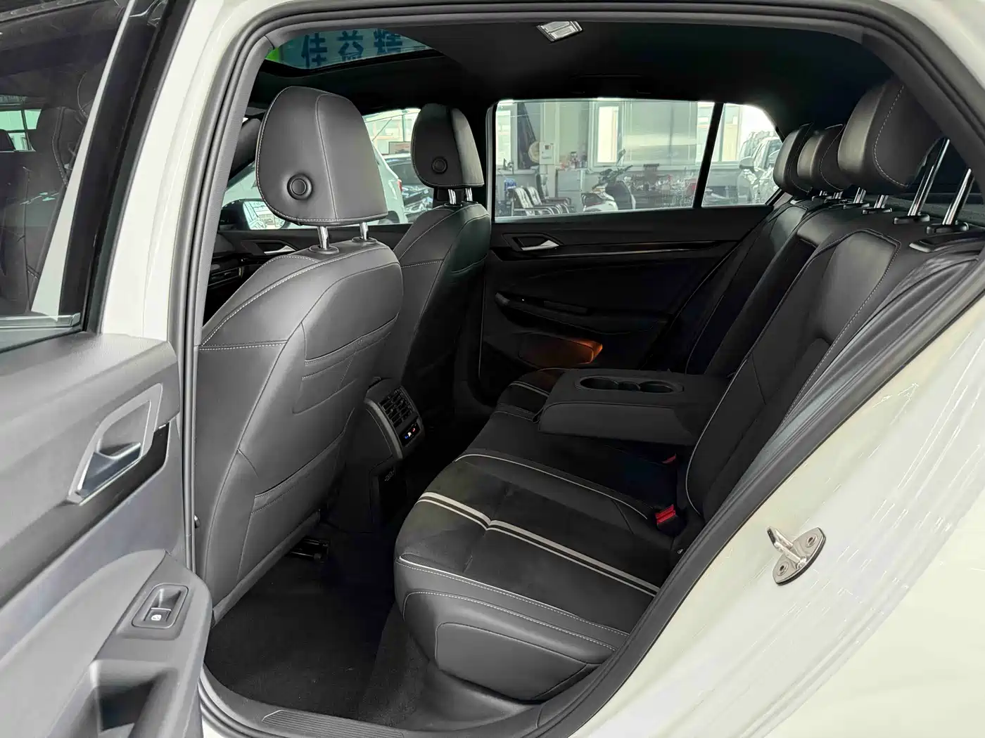 Volkswagen Golf 2021 280TSI DSG R-Line фото 15