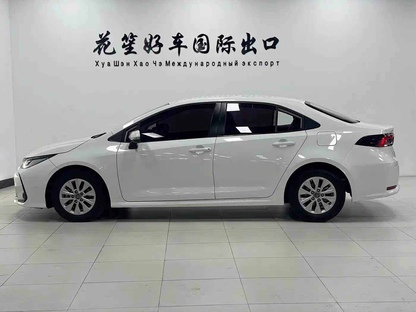 Toyota Corolla 2023 1.5L Pioneer Edition фото 4