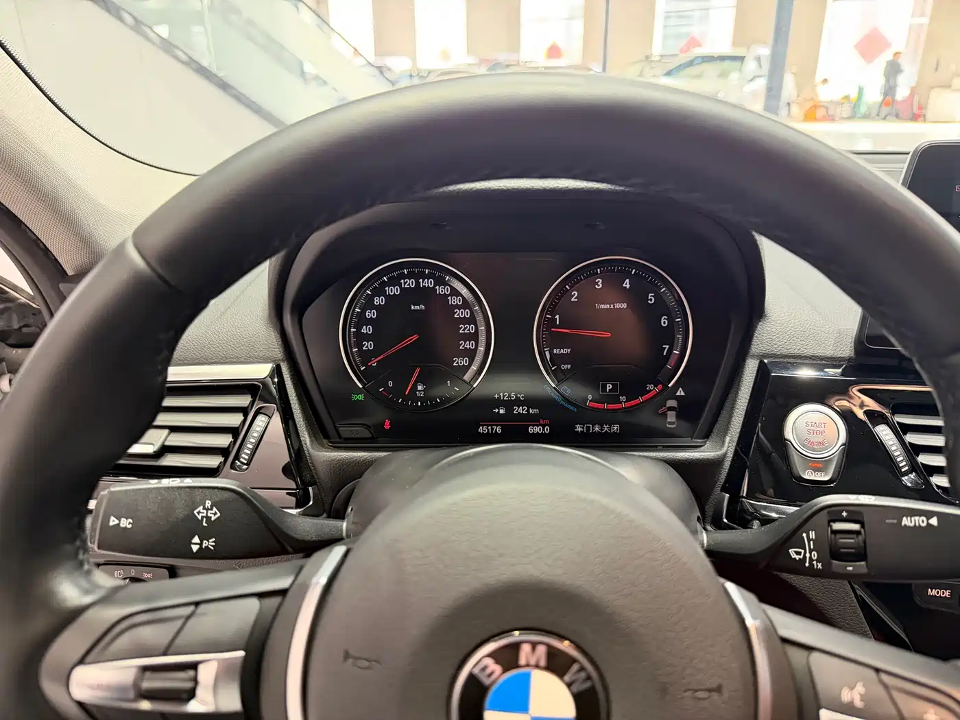 BMW 1 Series 2022 125i M Sport Shadow Edition фото 11