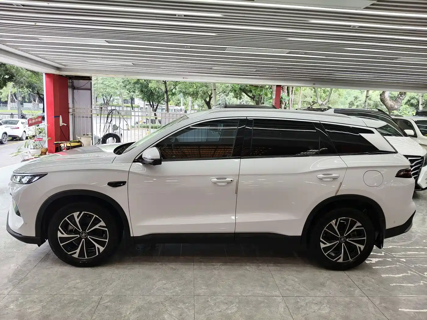 BYD Song Pro New Energy 2025 2nd Gen DM-i 75KM Leading Type фото 6