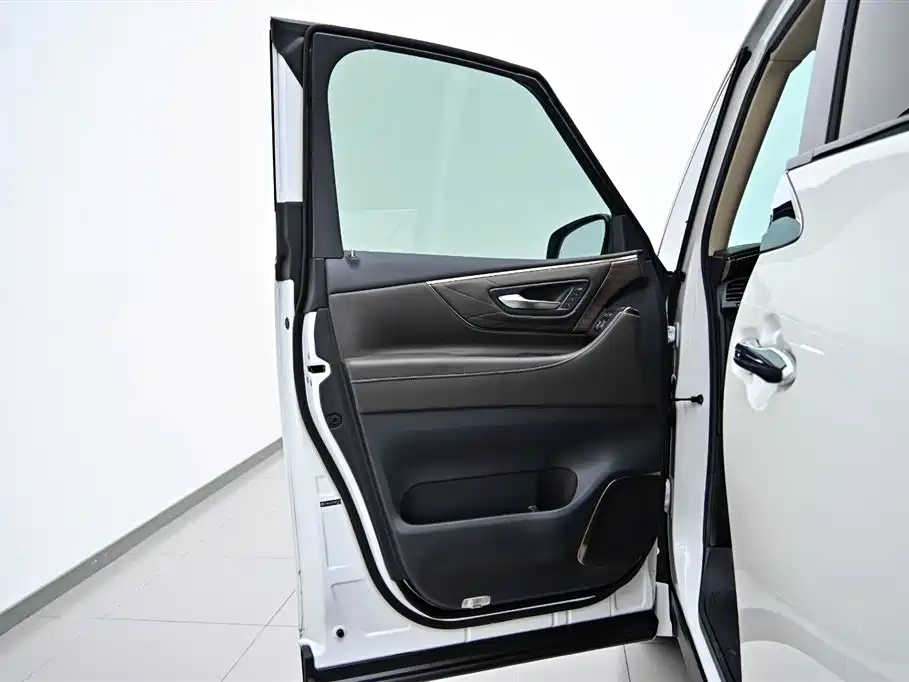 Toyota Vellfire 2024 Crown Hybrid 2.5L Executive Premium Edition фото 38