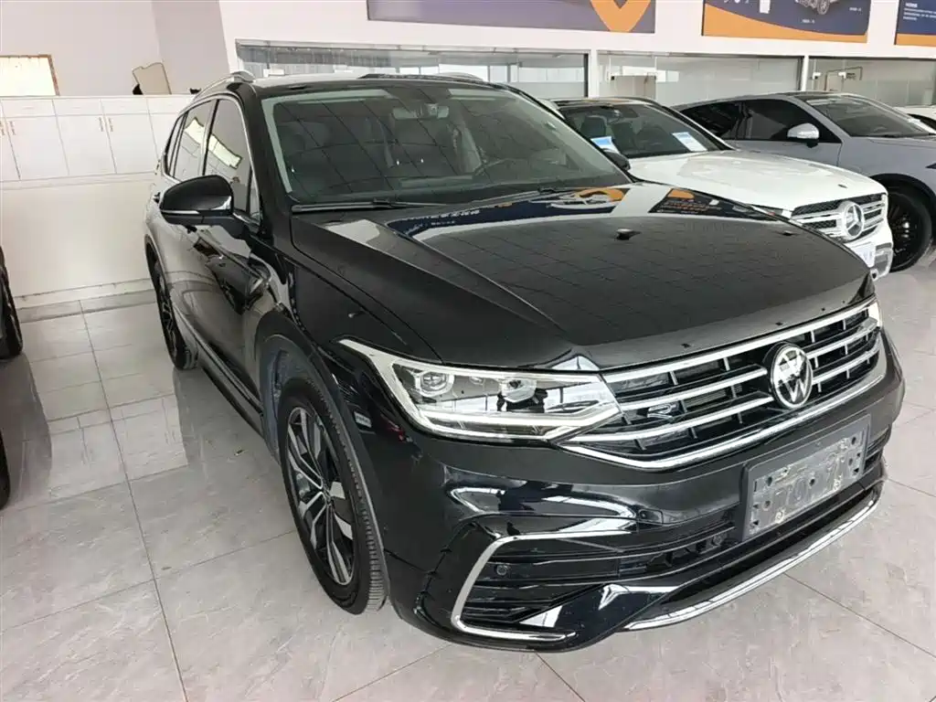 Volkswagen Tiguan L 2024 Outstanding 330TSI Auto 2WD R-Line Dragon Glory Edition фото 4