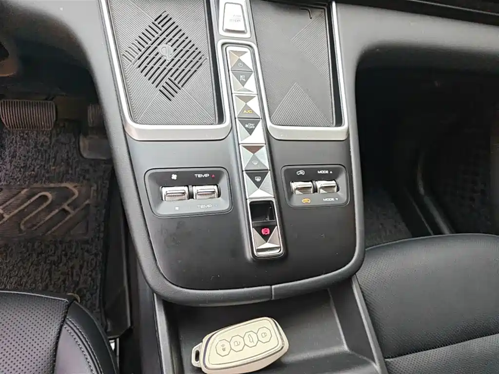 Haval Xiaolong MAX 2023 1.5L Hi4 105 4WD Smart Flagship фото 14
