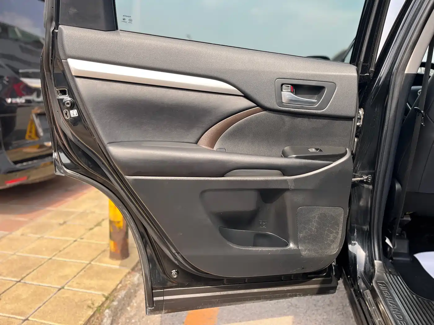 Toyota Highlander 2018 2.0T 4WD Premium 7-seater China VI фото 16