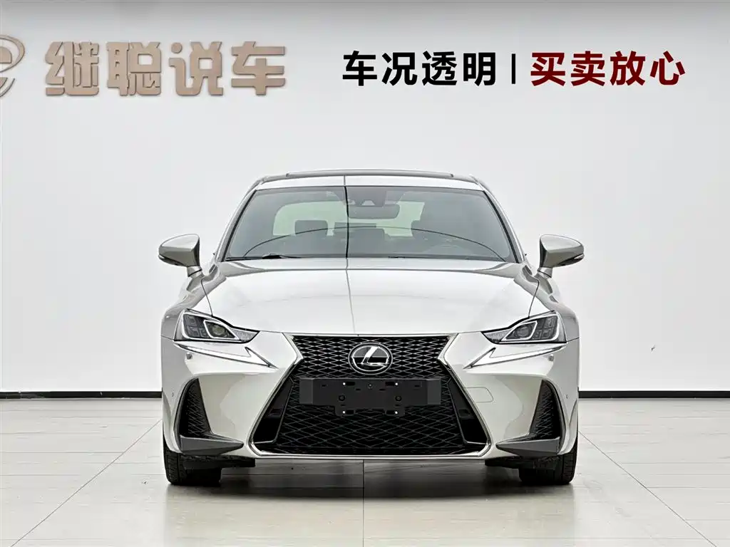 Lexus IS 2017 300 F SPORT фото 2