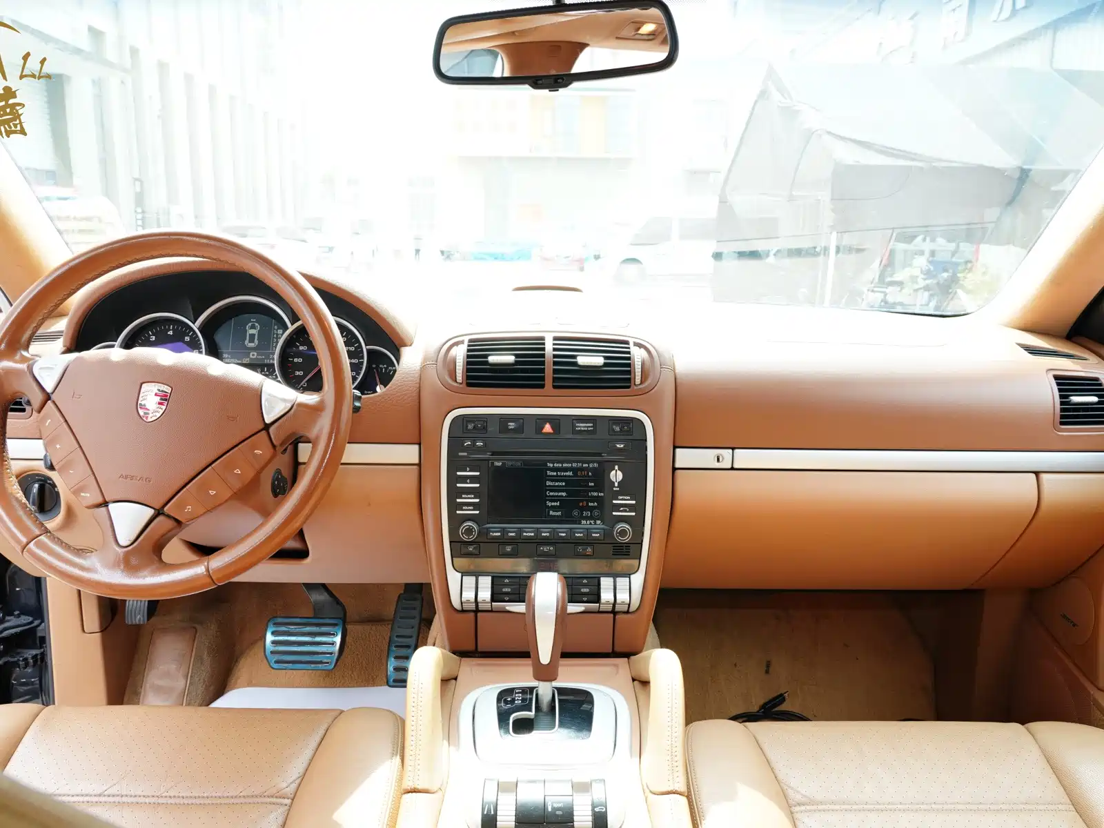 Photo 18 - Porsche Cayenne