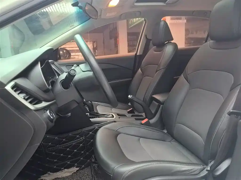 Chevrolet Cavalier 2019 320 Automatic Joy Edition фото 11