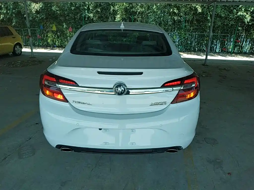 Buick Regal 2015 2.0L Elite Fashion Model фото 6