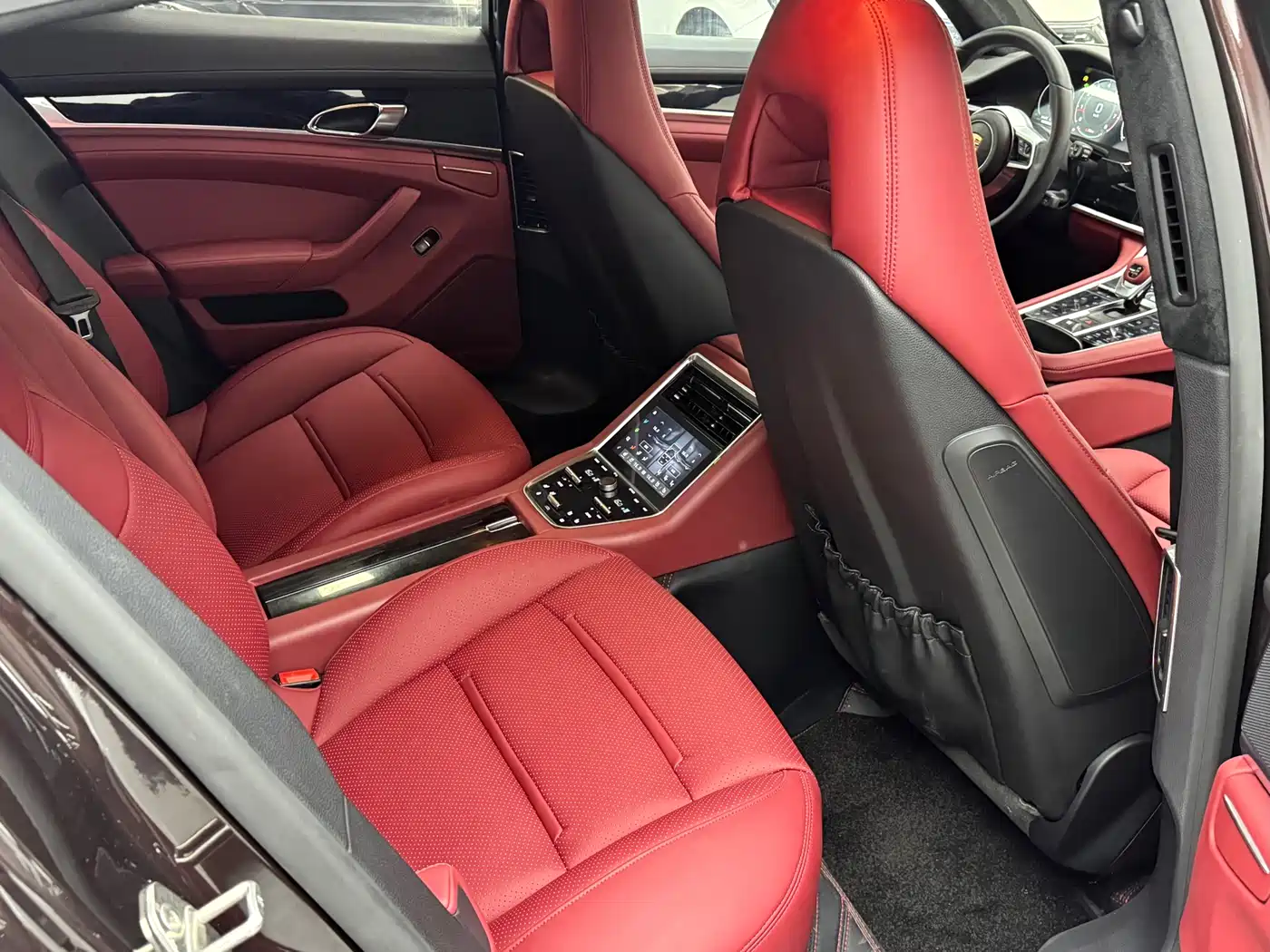 Porsche Panamera 2014 Panamera 3.0T фото 11