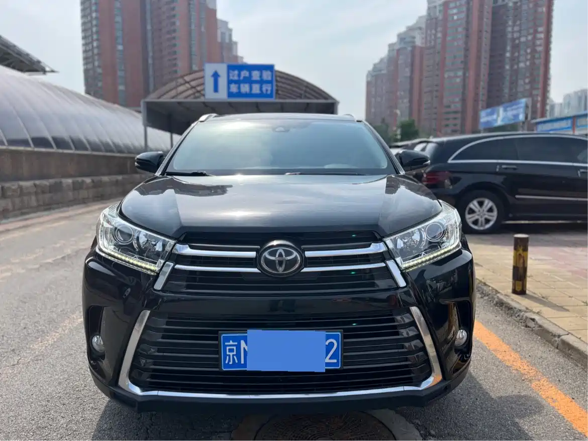 Toyota Highlander 2018 2.0T 4WD Premium 7-seater China VI фото 2