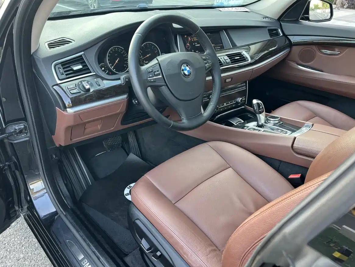 BMW 5 Series GT 2014 2014 528i Leading