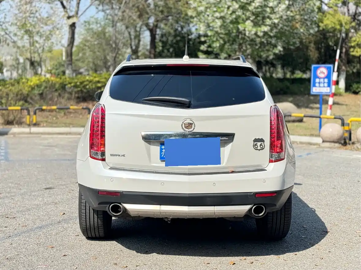 Cadillac SRX 2015 3.0L Comfort фото 5