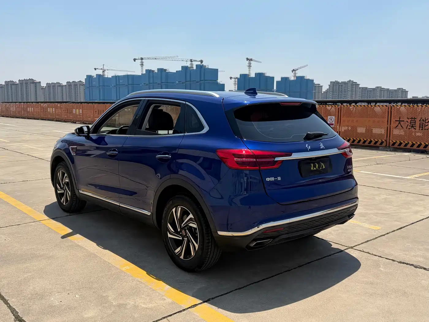 Hongqi HS5 2022 Facelift 2.0T Smart Flag Enjoyment Edition фото 7