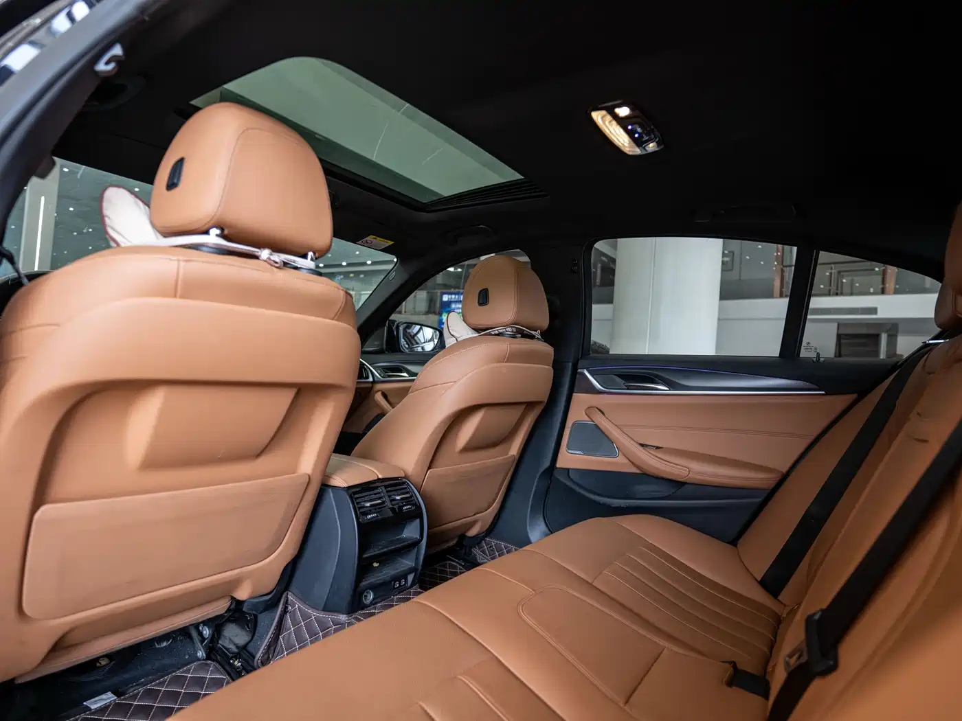 BMW 5 Series (Import) 2021 530i M Sport Package фото 10