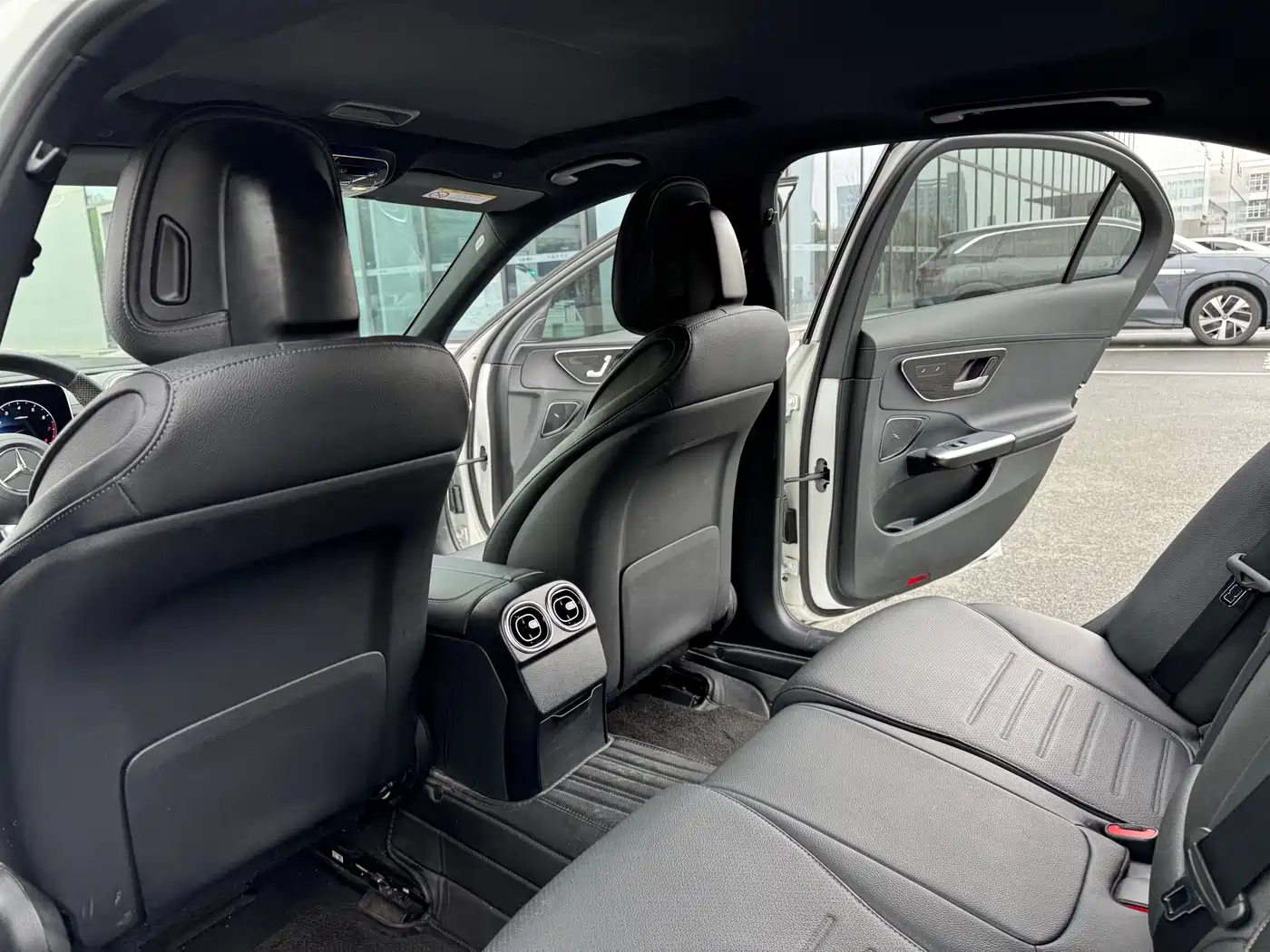 Mercedes-Benz C-Class 2023 C 200 L Sport фото 8