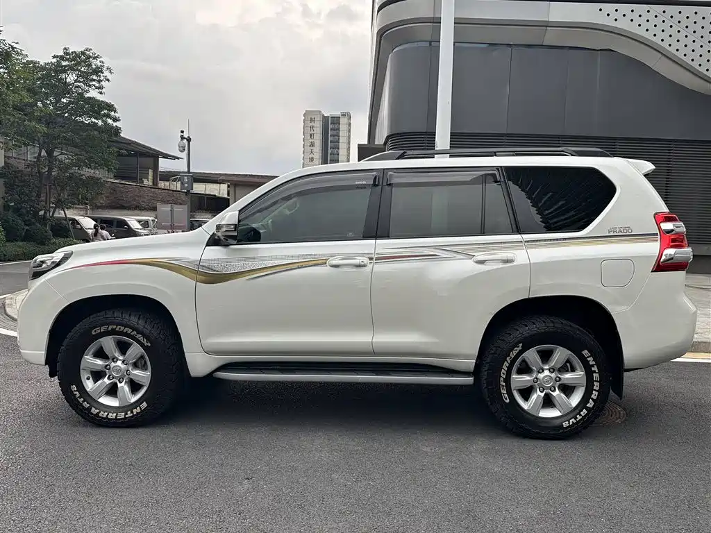 Toyota Prado 2016 3.5L Auto TX-L фото 10