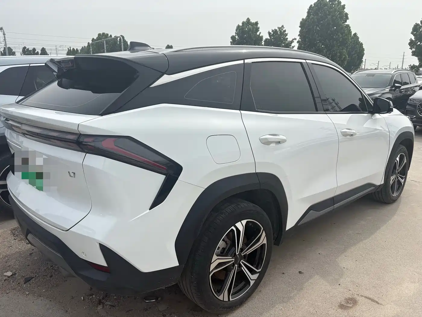 Geely Galaxy Galaxy L7 2024 1.5T 115km PLUS Soaring Dragon Edition фото 9