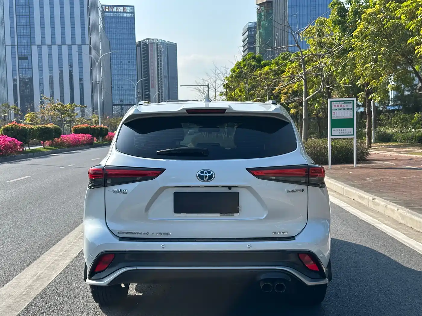 Toyota Crown Kluger 2022 2.5L HEV 4WD Luxury Edition фото 5