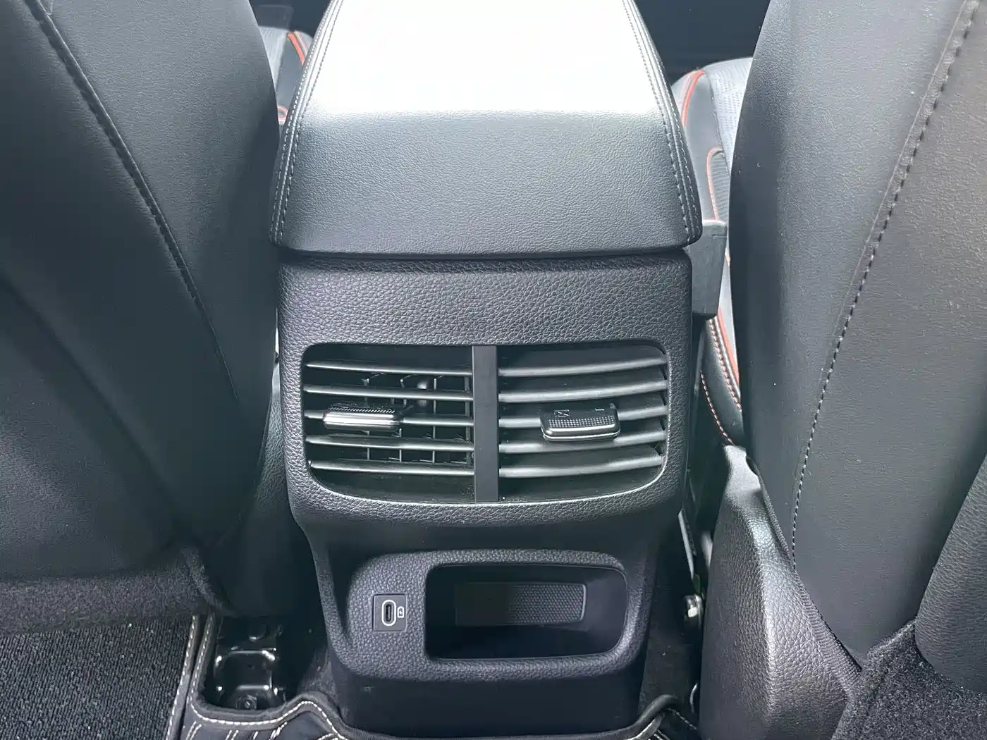 Kia Seltos 2023 1.4T DCT Premium Luxury Edition фото 19