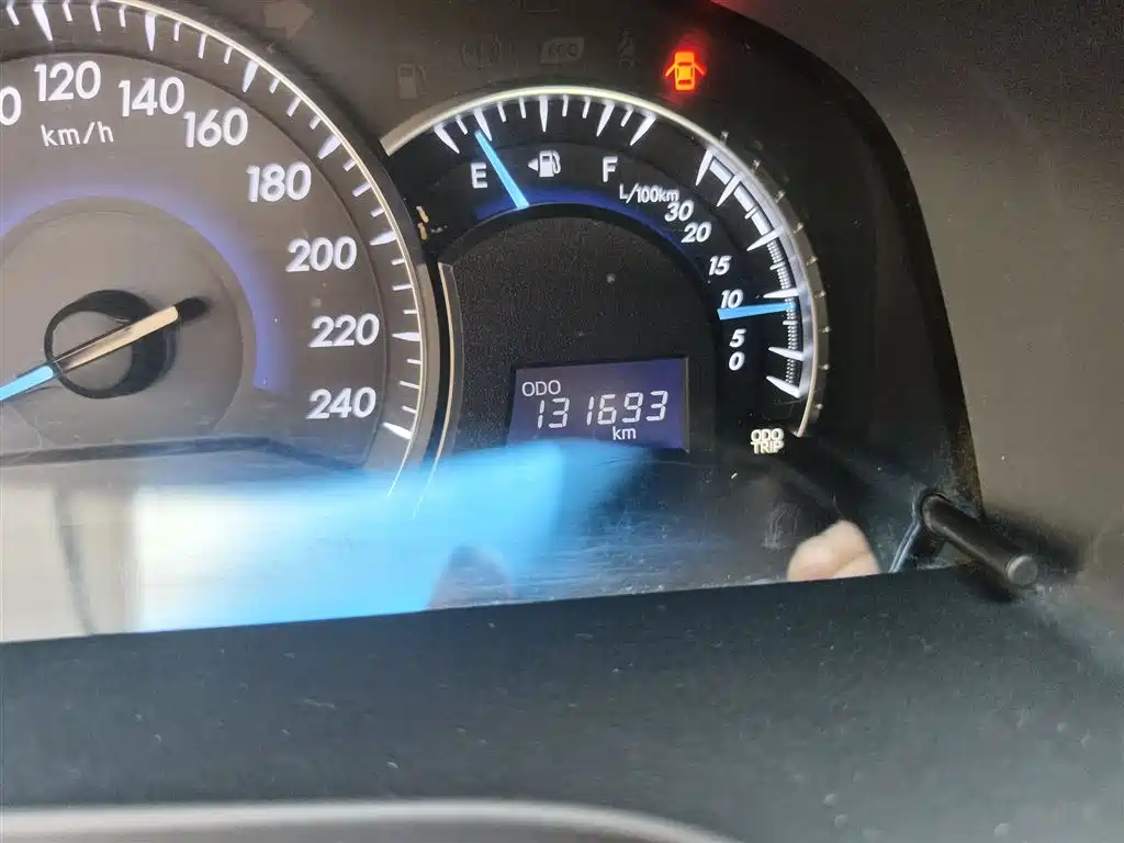 Toyota Camry 2015 2.5G Luxury Navigation Edition фото 13