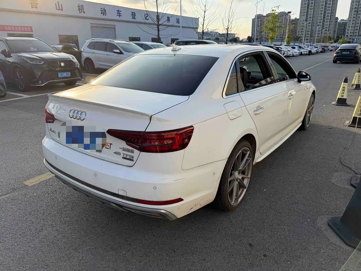 Фото 7 - Audi A4L
