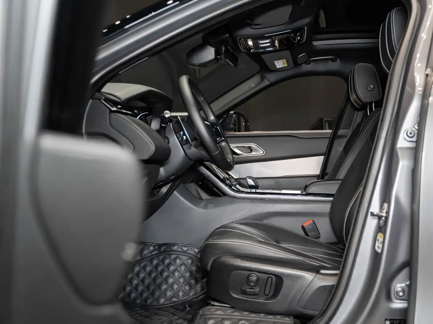 Land Rover Range Rover Velar 2021 P340 R-DYNAMIC SE фото 11