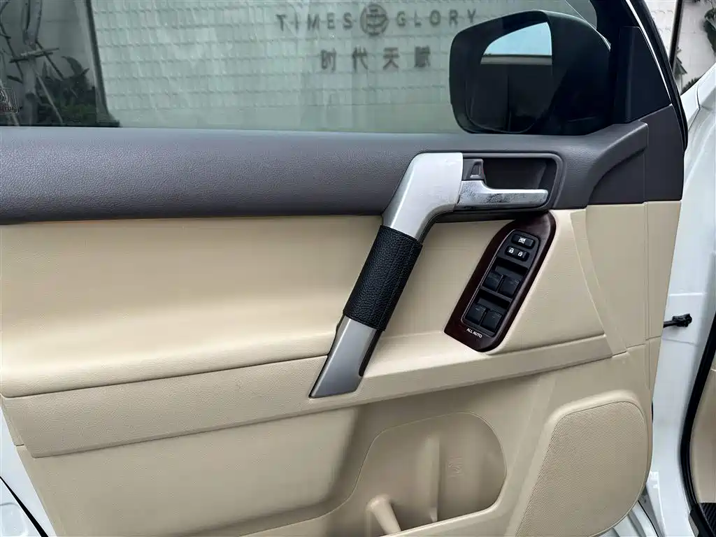 Toyota Prado 2016 3.5L Auto TX-L фото 18