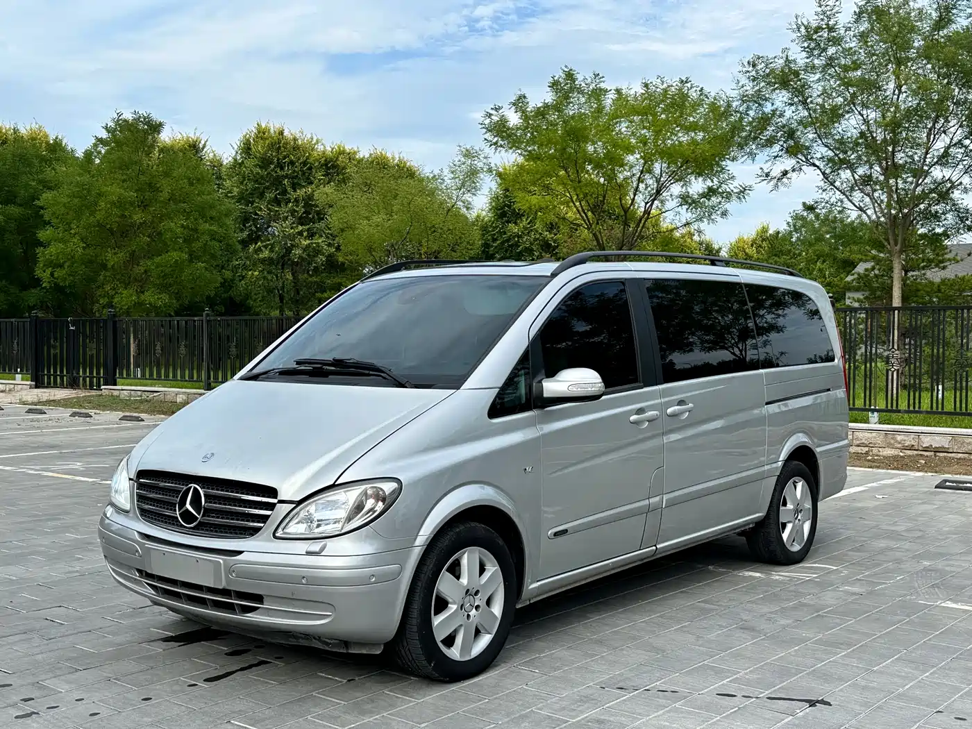 Mercedes-Benz Viano (Import) 2006 Viano 3.2L