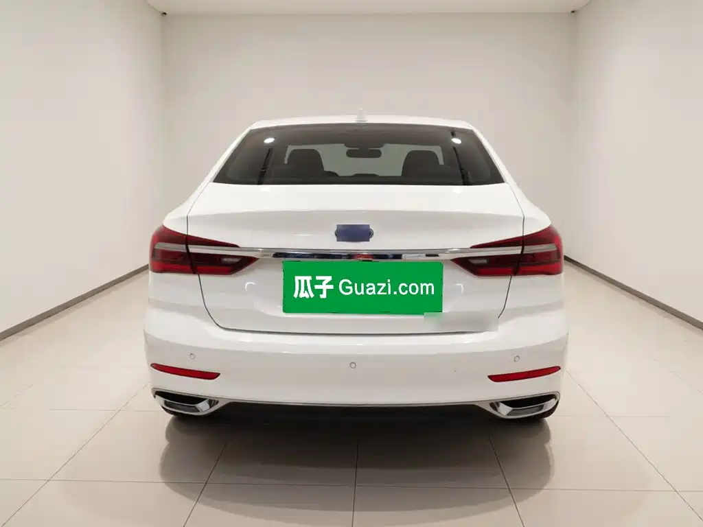 2022 Ford Escort