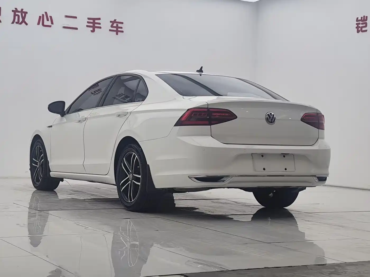 Volkswagen Lamando 2021 280TSI DSG Comfort Edition фото 19