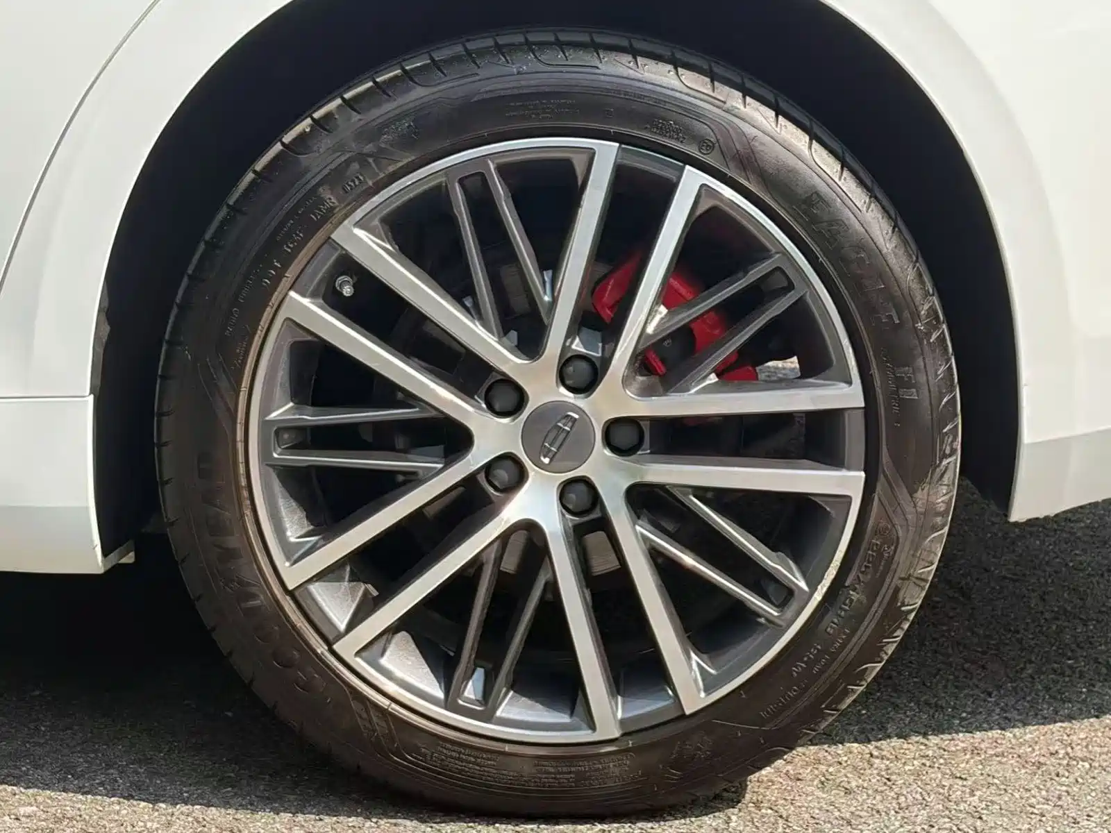 Фото 9 - Geely Preface