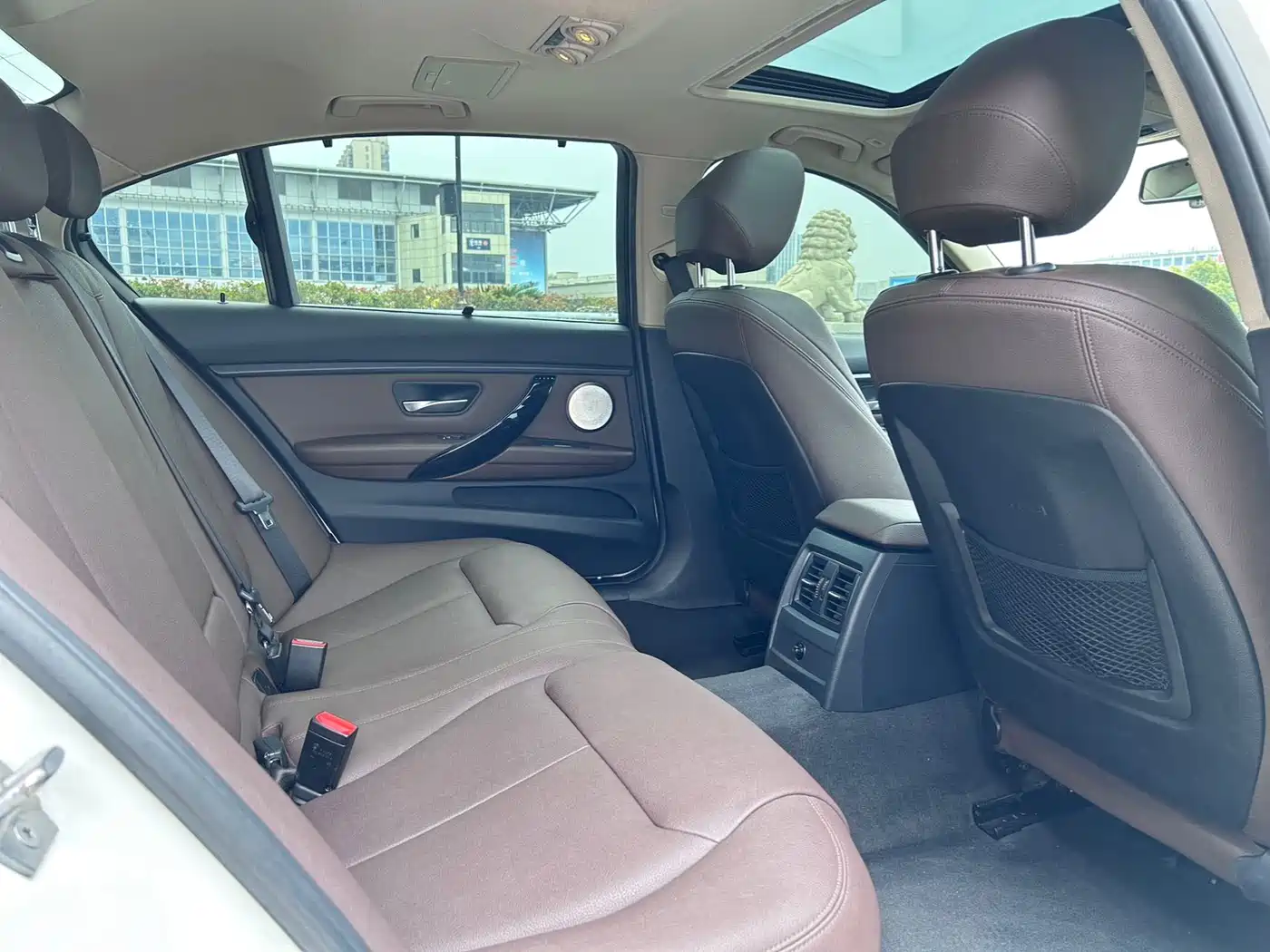 BMW 3 Series 2019 320Li M Sport Package фото 16