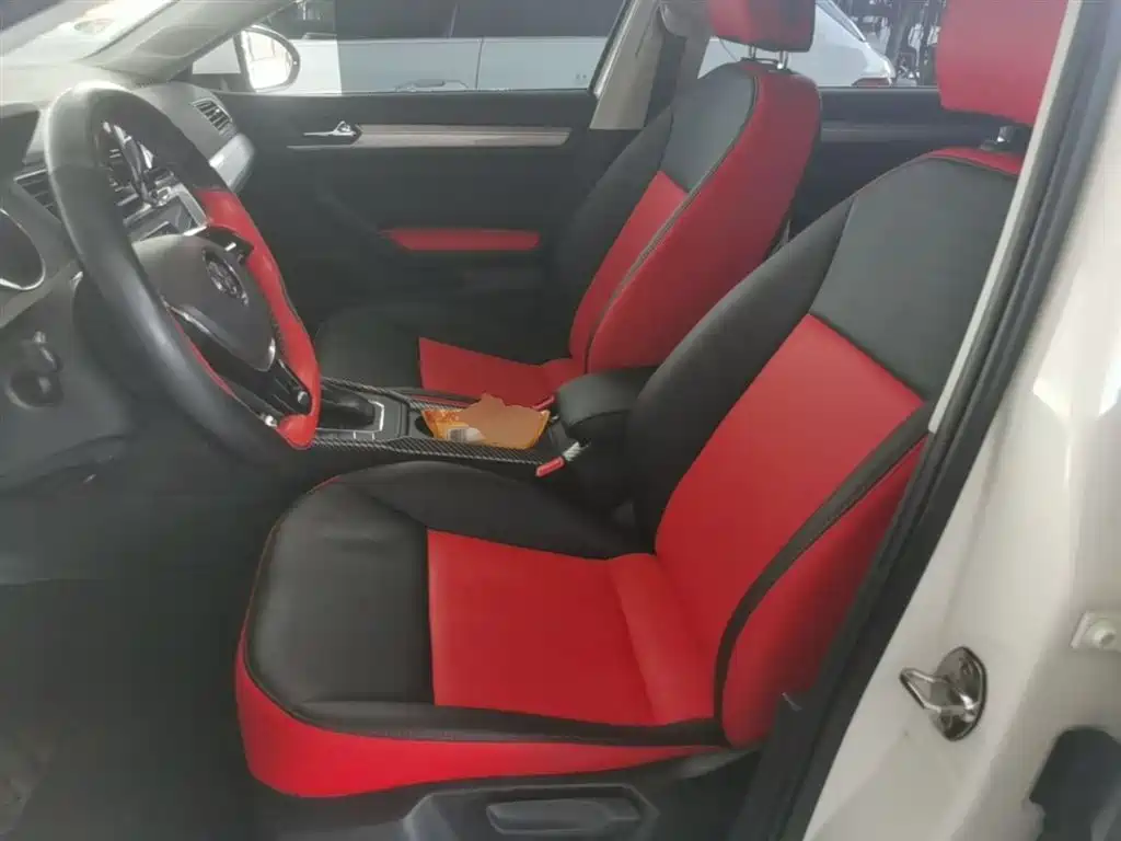 Volkswagen Lamando 2017 230TSI DSG Trend Edition фото 15
