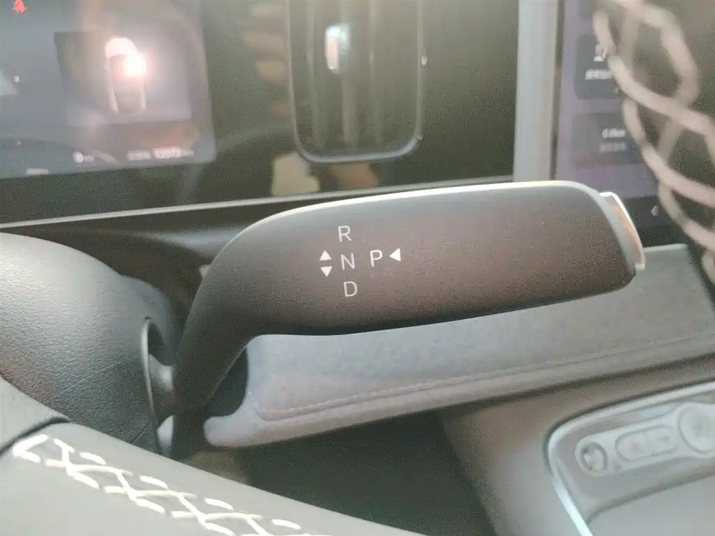 BYD Hai Shi 05 EV 2025 520KM Smart Navigation Edition фото 7