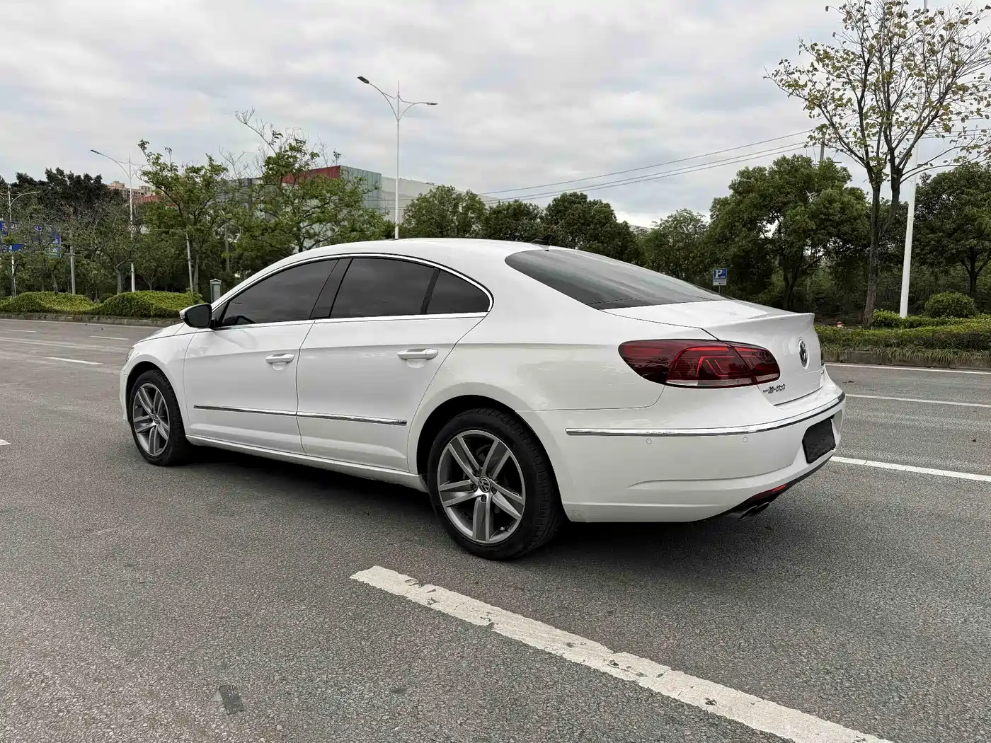 Volkswagen FAW-Volkswagen CC 2013 1.8TSI Luxury фото 9