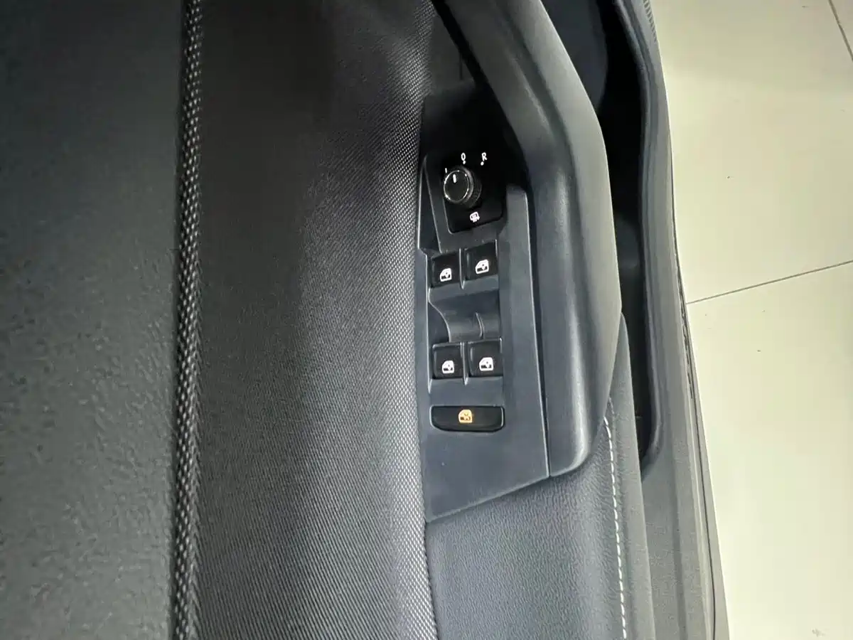 Volkswagen Lavida 2023 New Trend 1.5L Auto Aspiration Edition фото 12