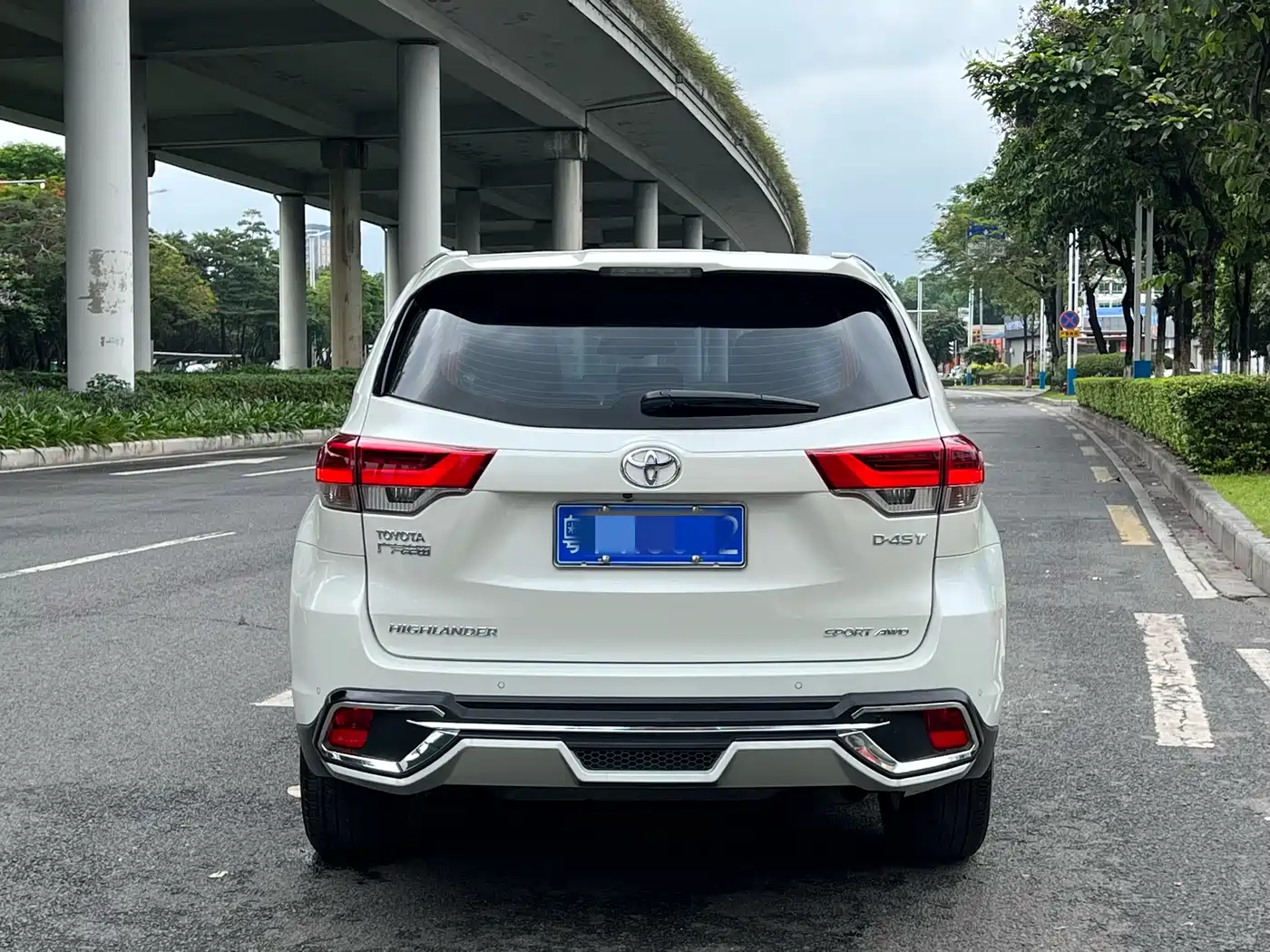 Toyota Highlander 2018 2.0T 4WD Luxury 7-seater China VI фото 20
