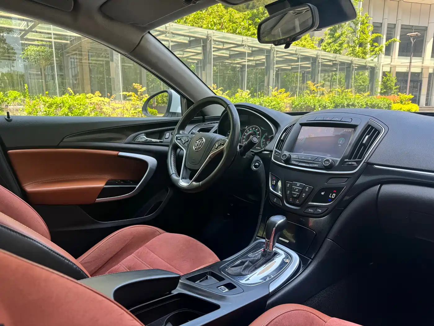 Buick Regal 2015 1.6T Elite Tech Edition фото 15