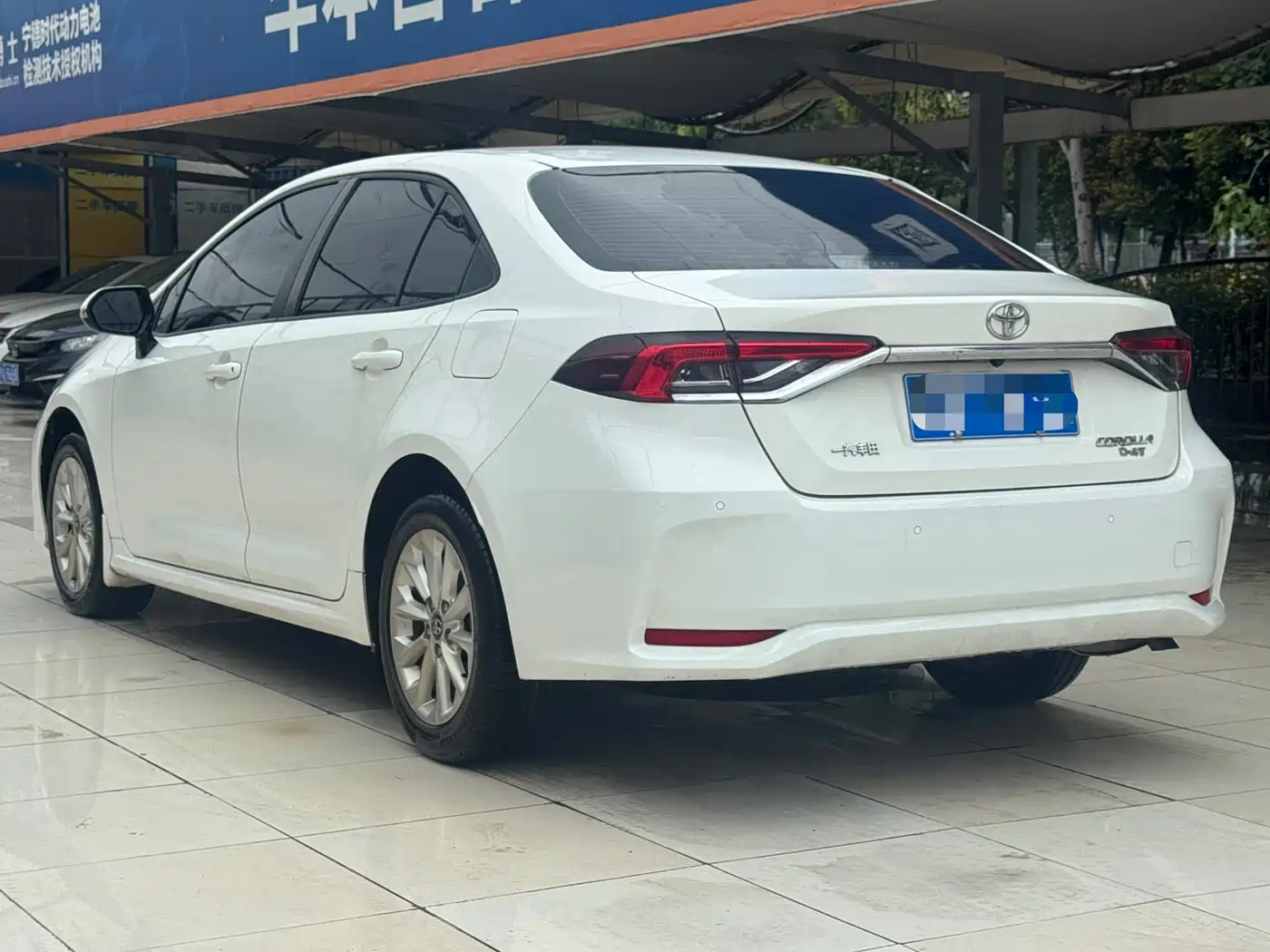 Toyota Corolla 2021 1.2T S-CVT Luxury Edition фото 6
