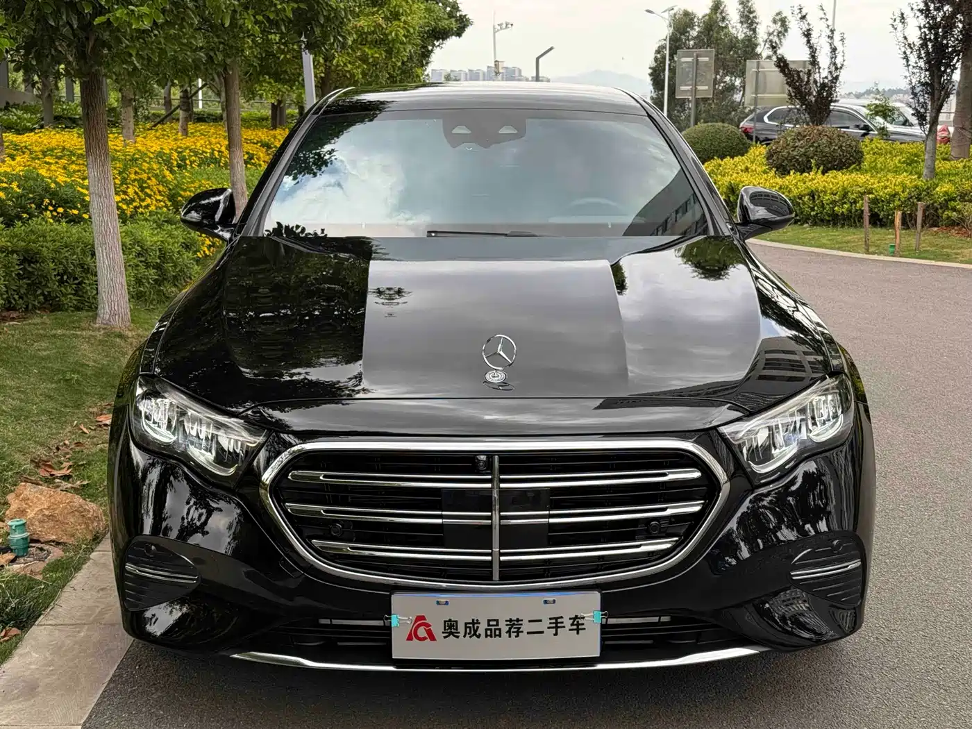 Mercedes-Benz E-Class 2024 E 300 L Fashion фото 2