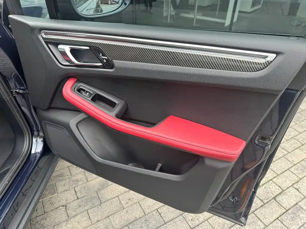 Porsche Macan 2020 Macan 2.0T фото 12