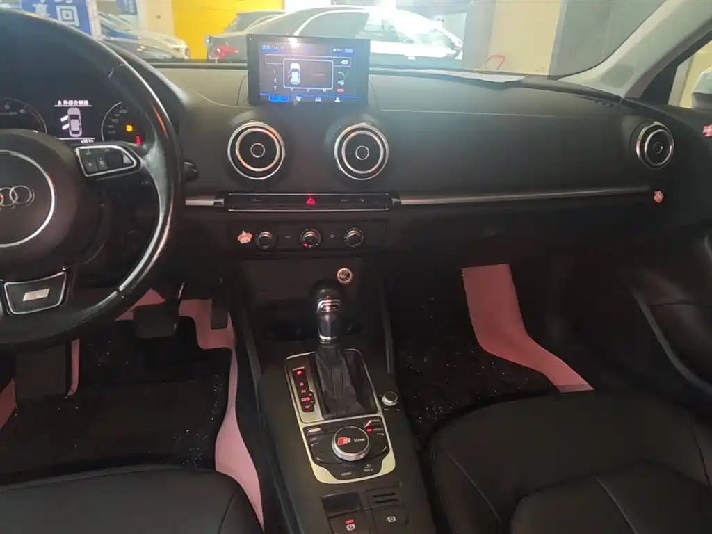 Audi A3 2016 Limousine 35 TFSI Progressive фото 13