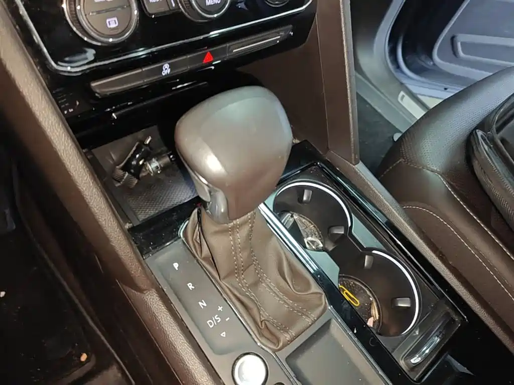 Volkswagen Teramont 2019 330TSI 2WD Luxury China V фото 14