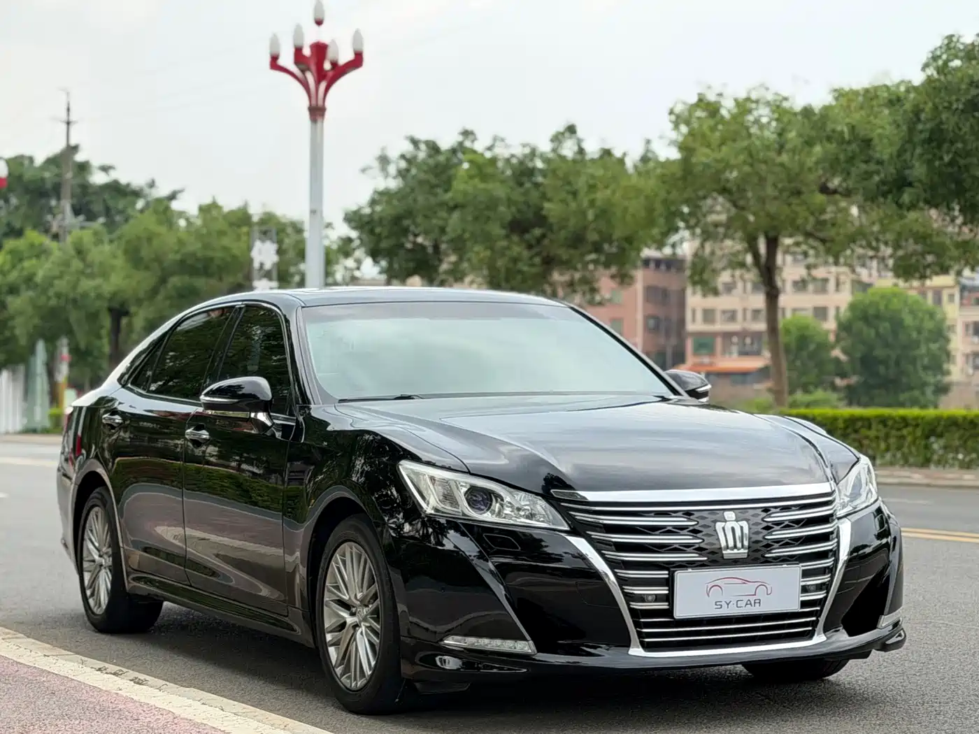 Toyota Crown 2017 2.0T Sport Edition фото 3