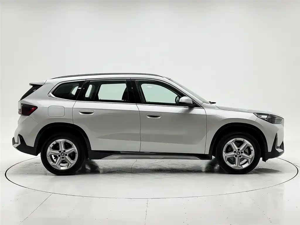 BMW X1 2023 sDrive20Li X Design Package фото 9