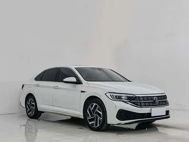 Volkswagen Sagitar 2023 300TSI DSG Surpassing Edition фото 3