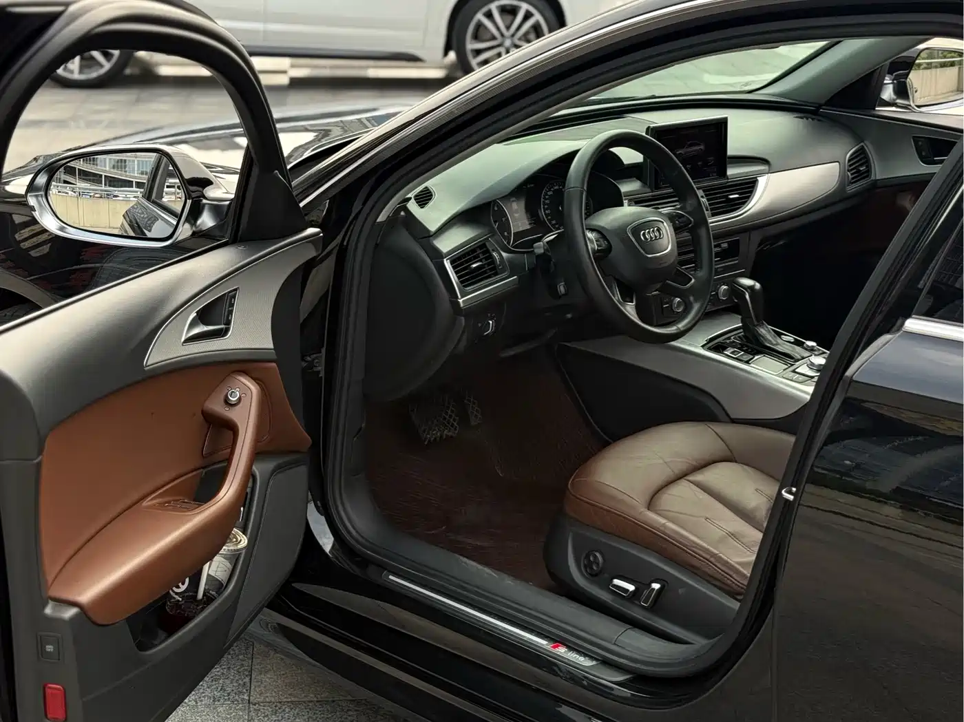 Audi A6L 2018 30th Anniversary 35 TFSI Fashion фото 4