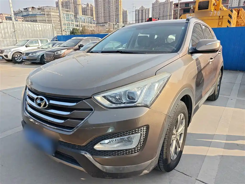 Hyundai Santa Fe 2013 Model 2.4L Automatic 2WD Comfort фото 2