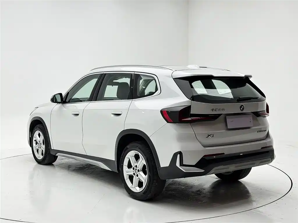 BMW X1 2023 sDrive20Li X Design Package фото 4