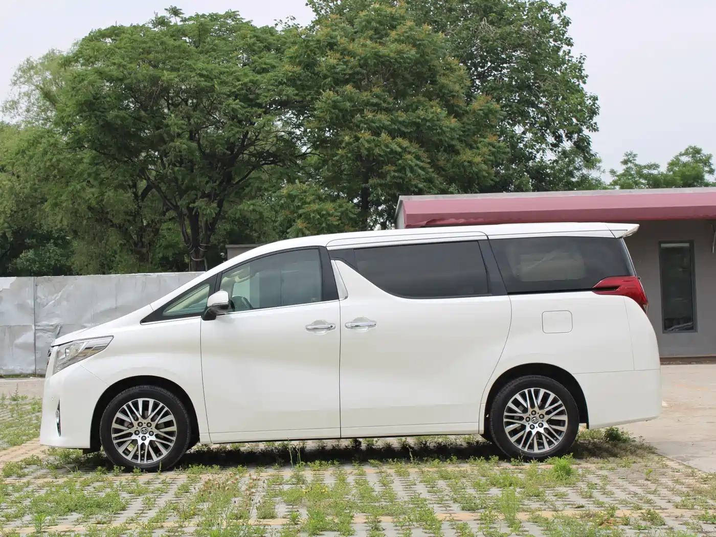 Toyota Alphard 2015 3.5L Luxury Edition фото 7